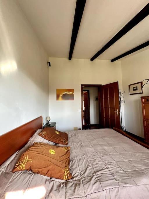 Apartment In Villa La Carruba リヴェルガーロ エクステリア 写真
