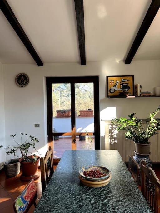 Apartment In Villa La Carruba リヴェルガーロ エクステリア 写真