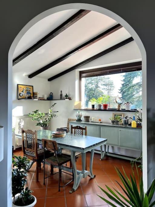 Apartment In Villa La Carruba リヴェルガーロ エクステリア 写真